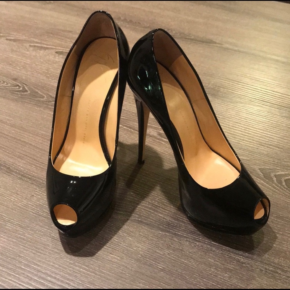 Giuseppe Zanotti Peep Toe Heels - Picture 2 of 6